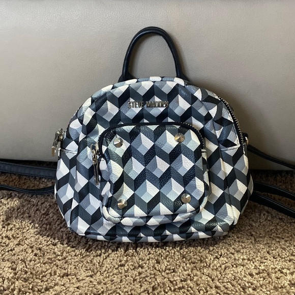 Steve Madden mini backpack - Picture 1 of 4